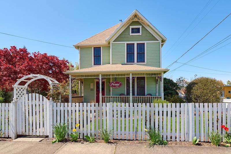The Painted Lady, Newberg, Oregon