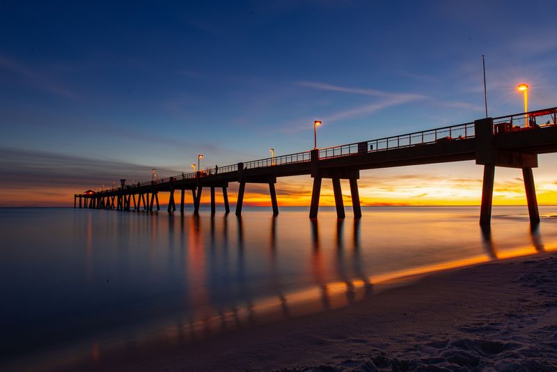 A Waterfront Landmark Locals Never Really Quit