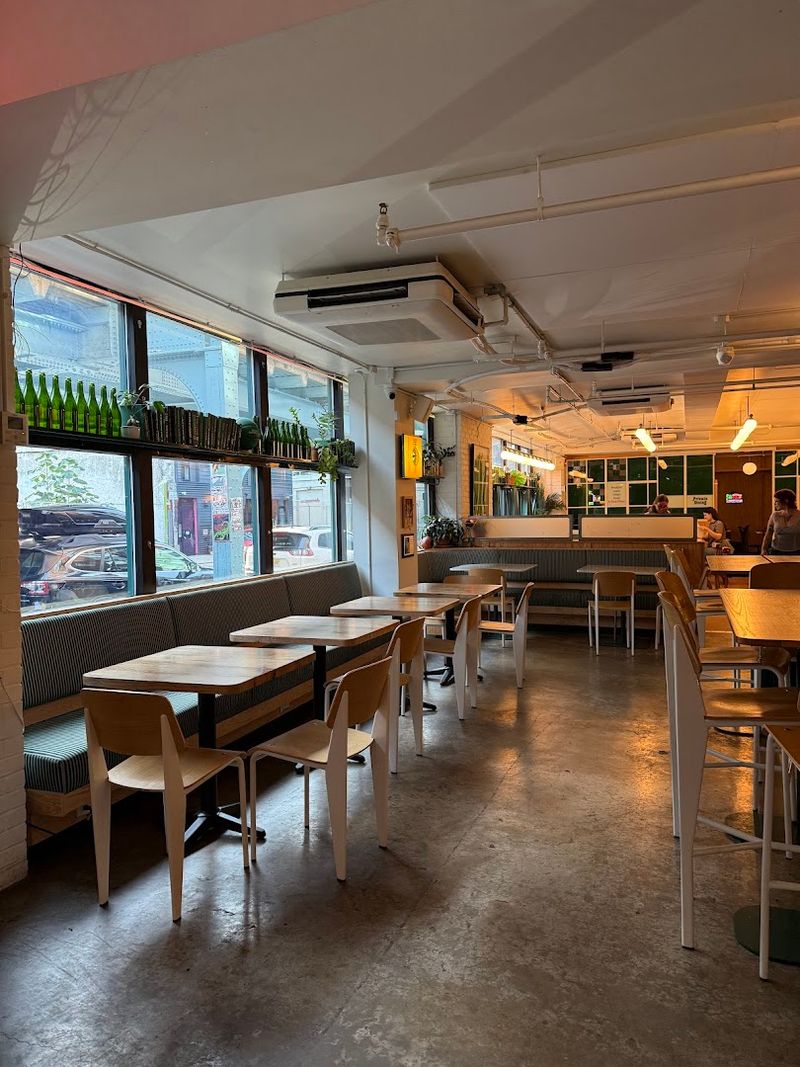 Photo Corners That Make Everything Look Extra Good