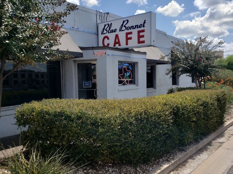 Blue Bonnet Cafe, Texas