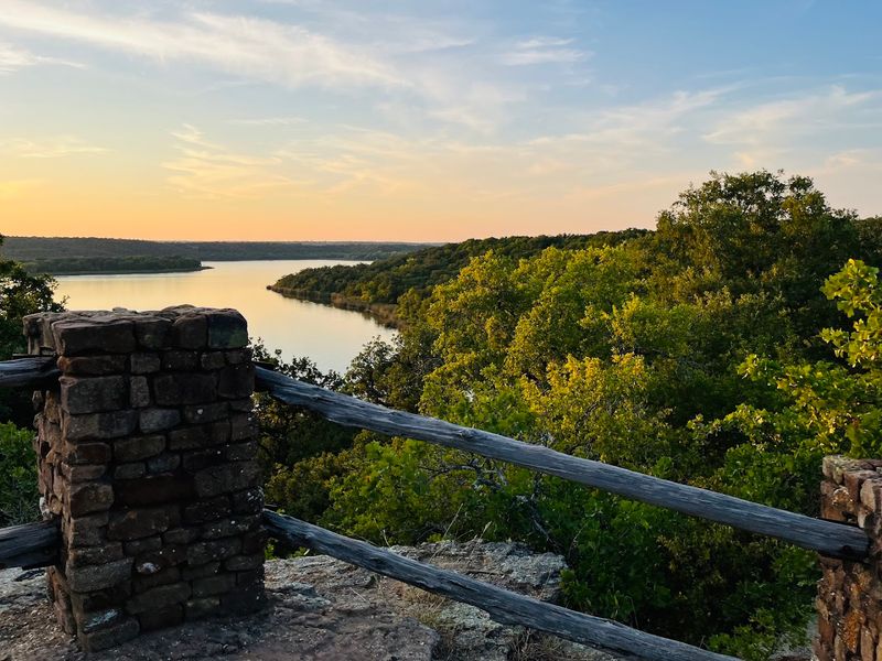 Picnic Spots With Lake Views That Actually Deliver