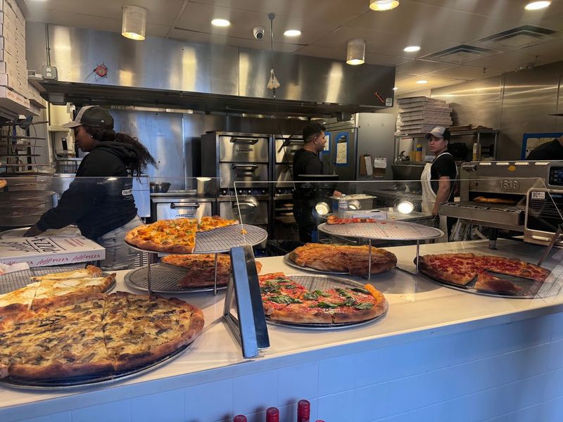 Award-Winning Recognition at the International Pizza Challenge