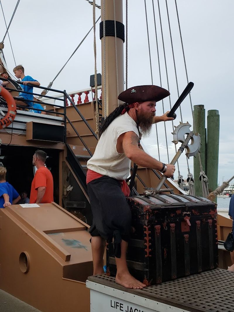 A Dockside Show That Gets the Energy Going Before Departure