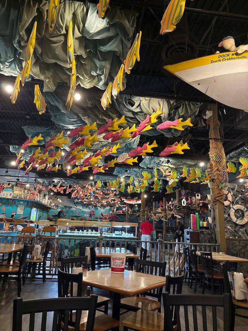 The Dining Room Layout That Makes It Feel Like A Full Scene