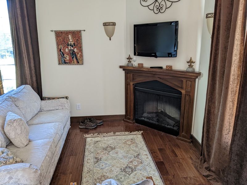 Common Areas Full of Character and Comfort