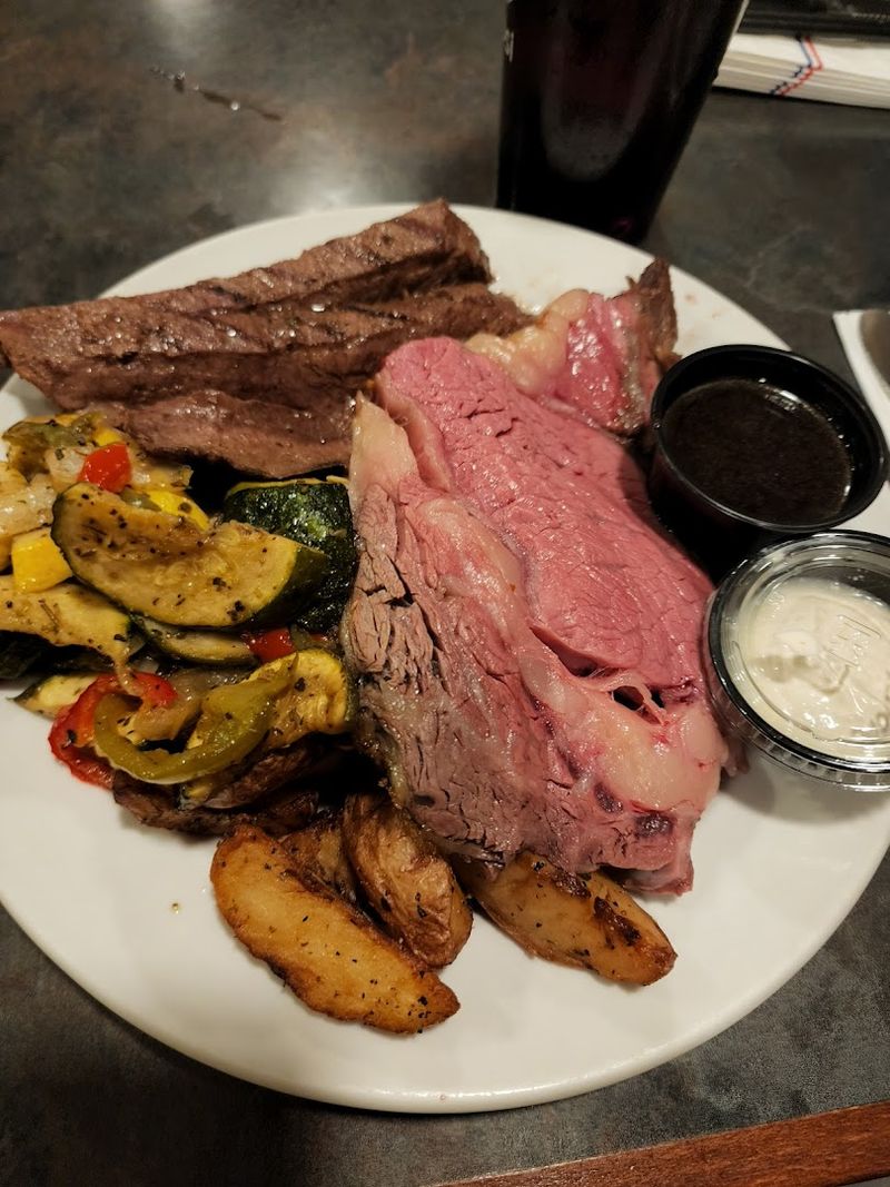 Carved Meats and Comfort Food Done Right