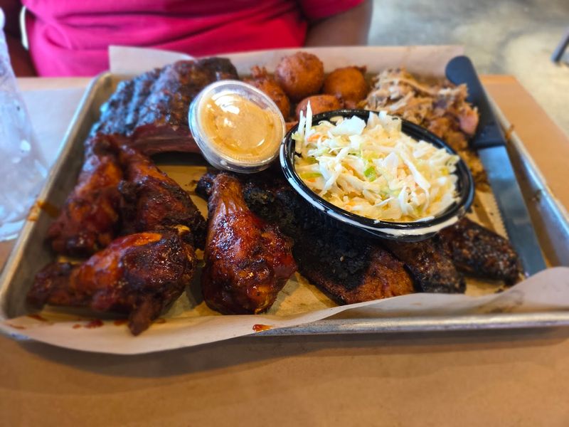 Barbecue That Commands Serious Respect