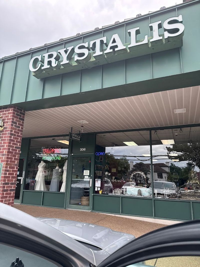 Plan Your Visit to Crystalis Treasures in Herndon