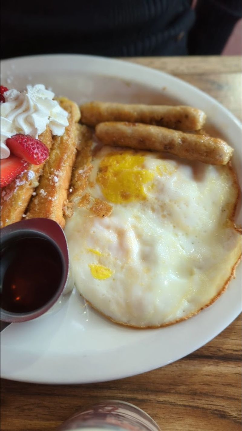 Mornings Done Right: The Breakfast Hours and Crowd