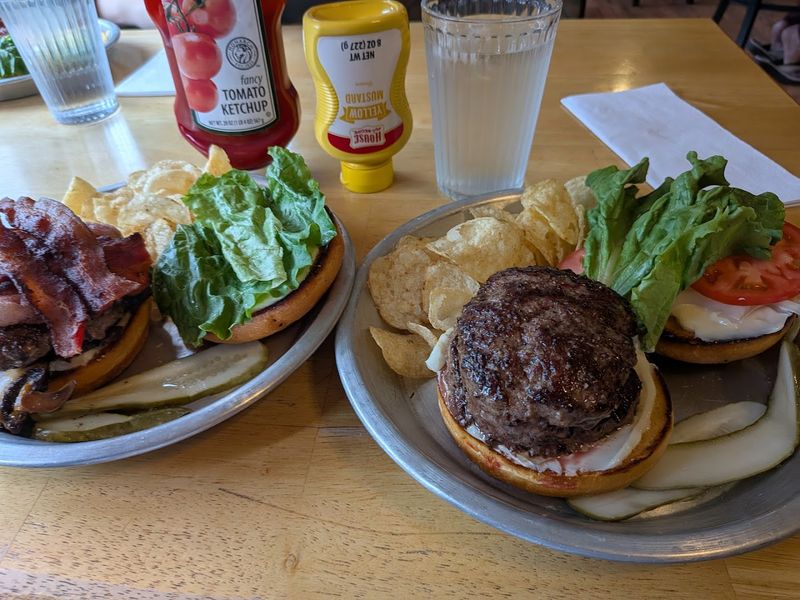 Burgers That People Drive Miles to Eat