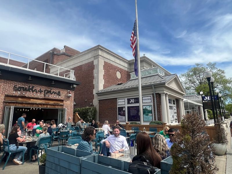 The Magic of BYOB Dining at South+Pine