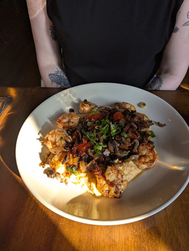 Shrimp and Grits Done the Right Way