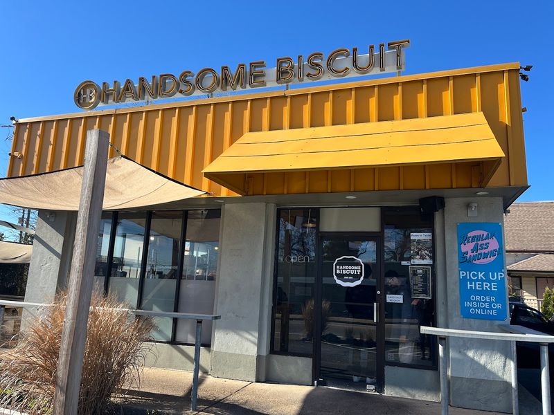 Handsome Biscuit, Norfolk