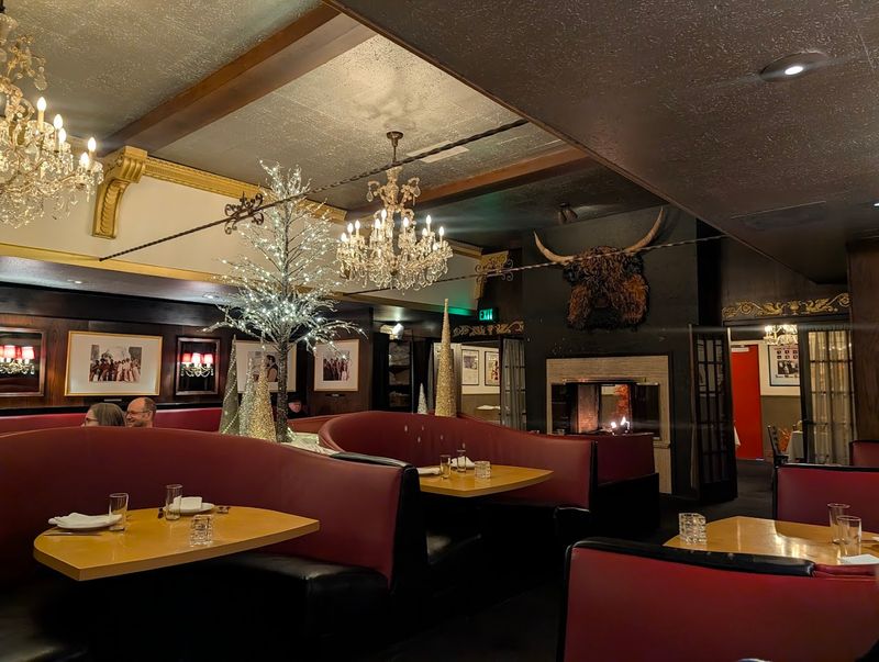 Clyde's Prime Rib, Portland, Oregon