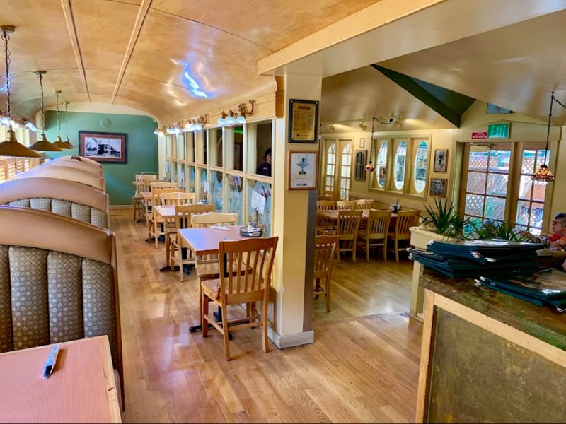 A Breakfast Spot With Serious Local History