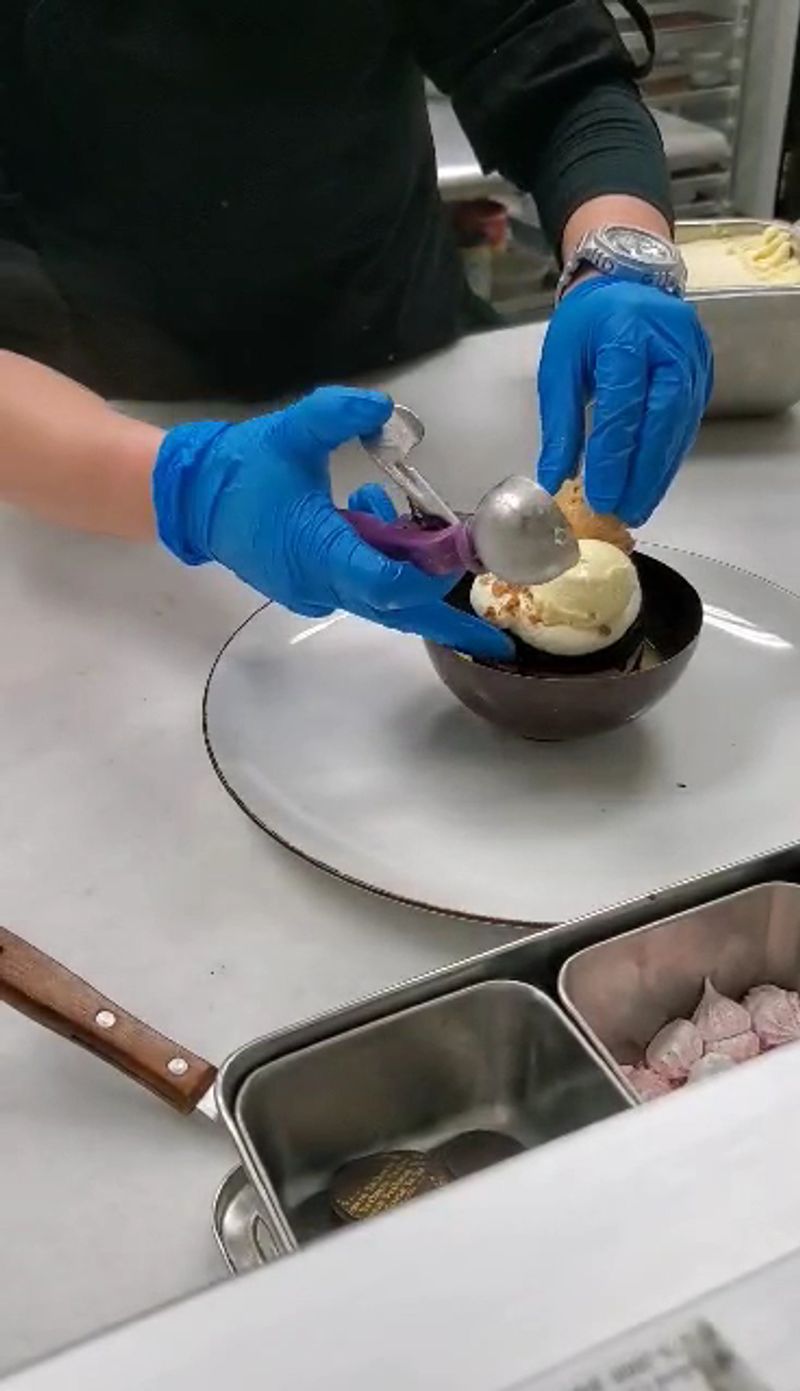 Chocolate-Making Classes for the Curious and the Passionate