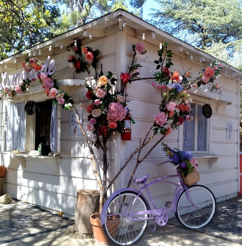 Why Wandering Here Beats A Quick In-And-Out