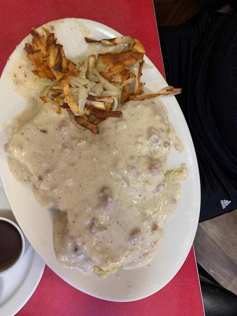 Biscuits and Gravy That Regulars Swear By
