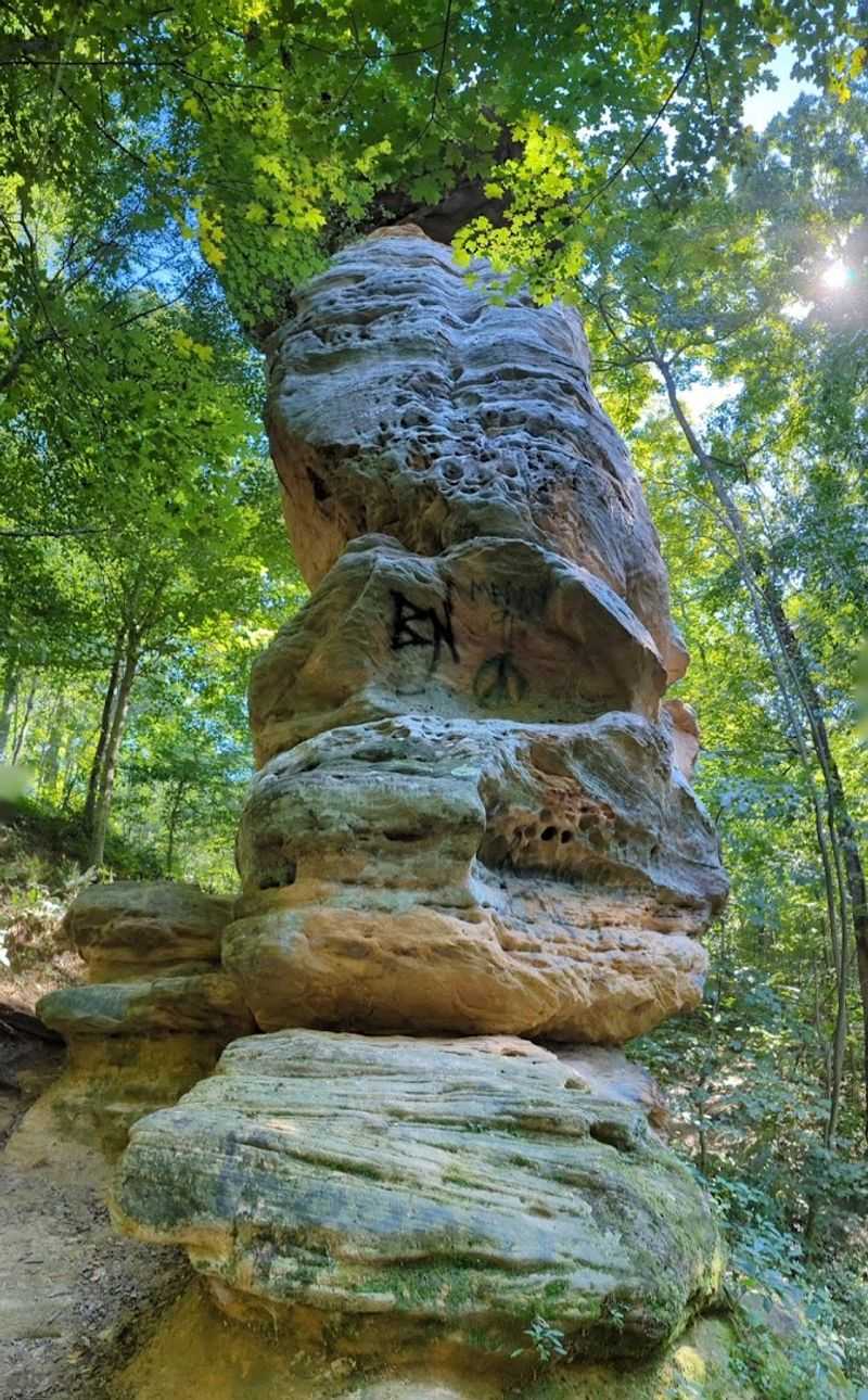 Jug Rock: Largest Free-Standing Table Rock East of the Mississippi
