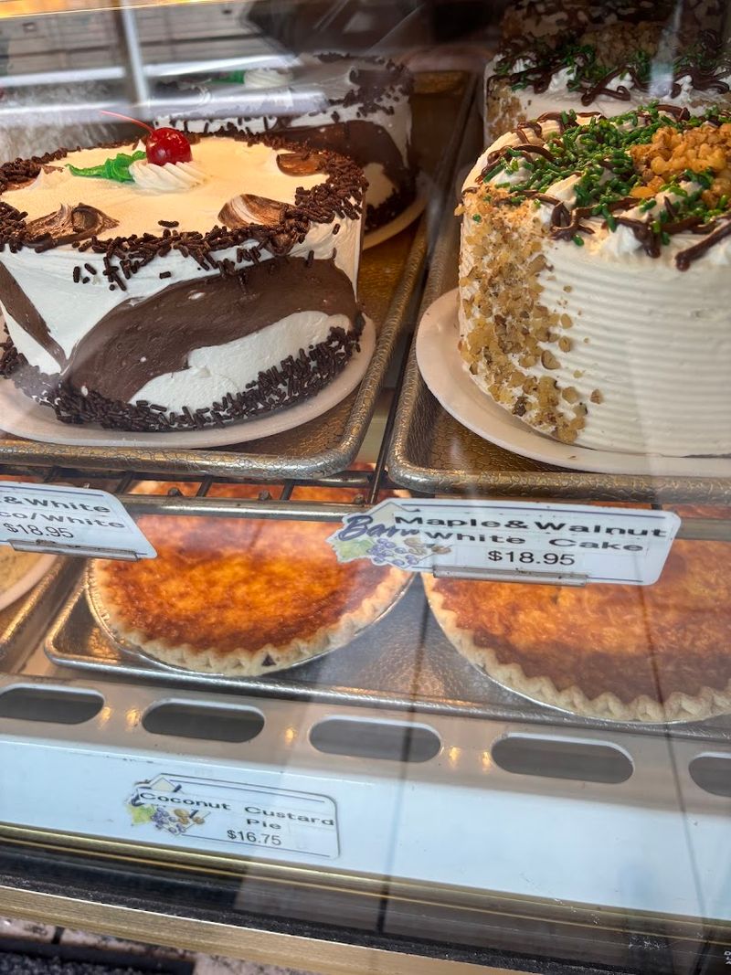 The Tiramisu Cake That Draws Visitors from New York