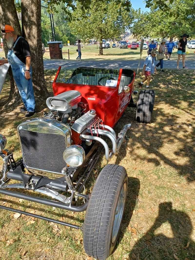 Chrome, Steel, and Stories Older Than Most People in the Crowd