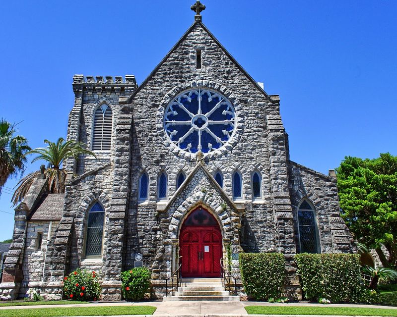 The Massive Oak Trees That Make This Place Unforgettable