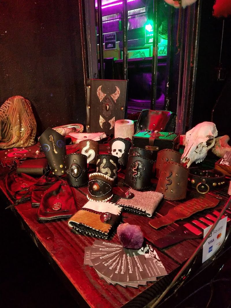 Tarot Readings and Burlesque: Entertainment Beyond the Dance Floor