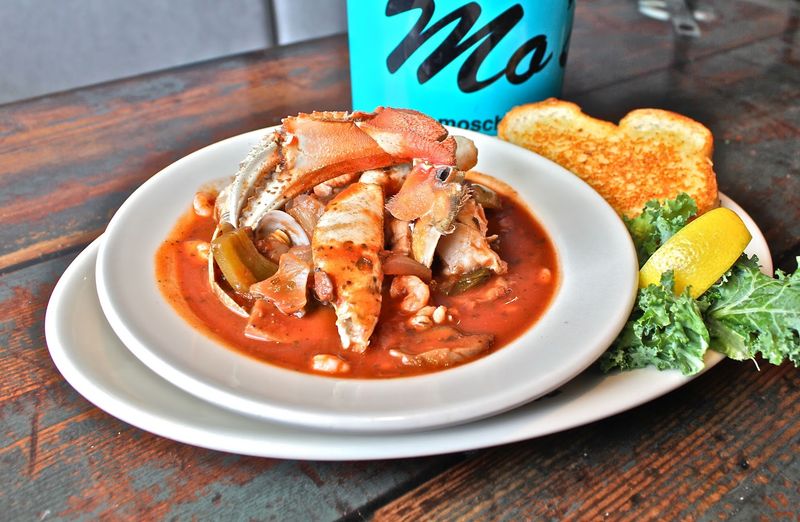 Mo's Seafood and Chowder, Newport, Oregon