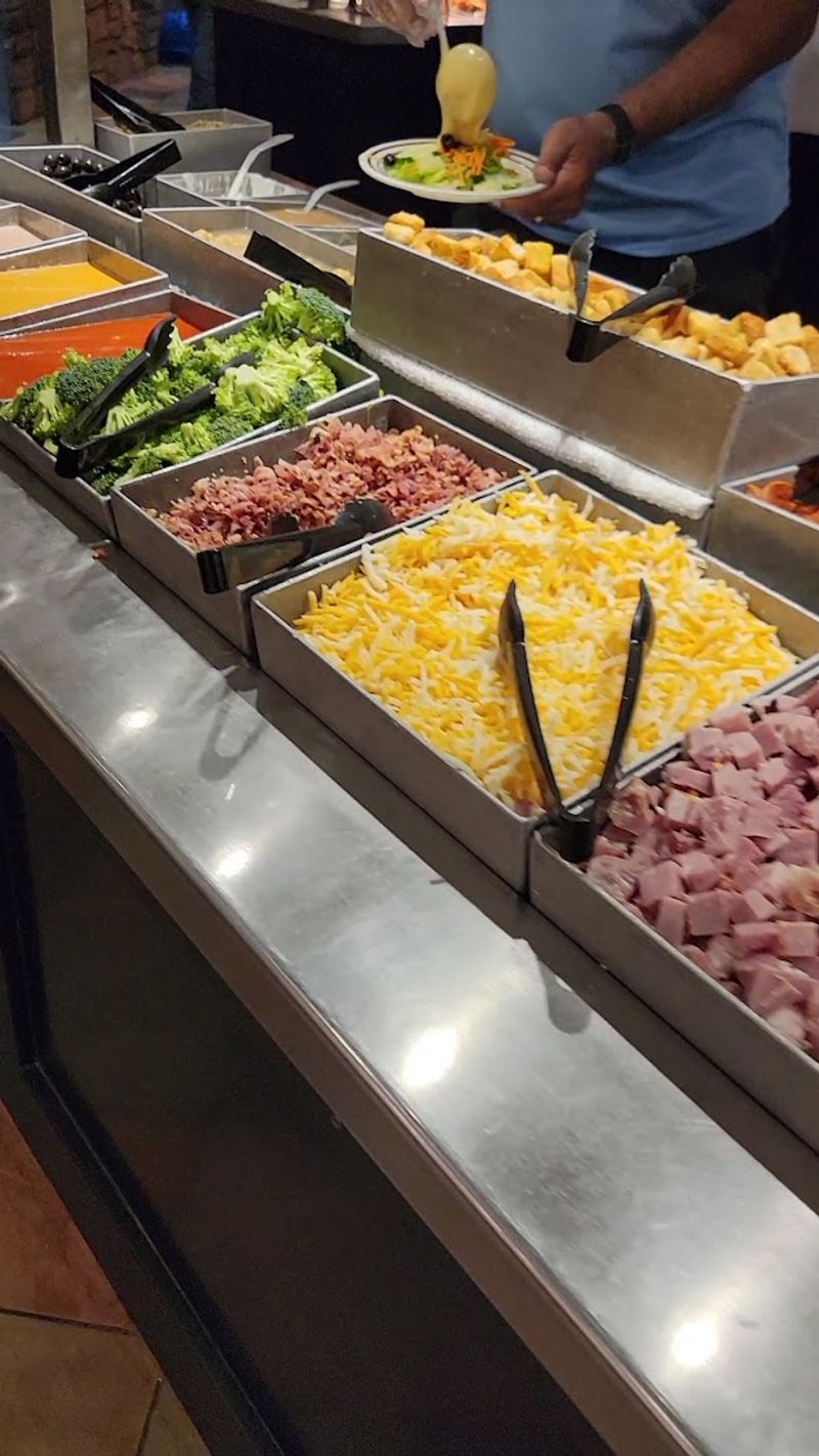 The Make-Your-Own Taco Station Nobody Talks About Enough