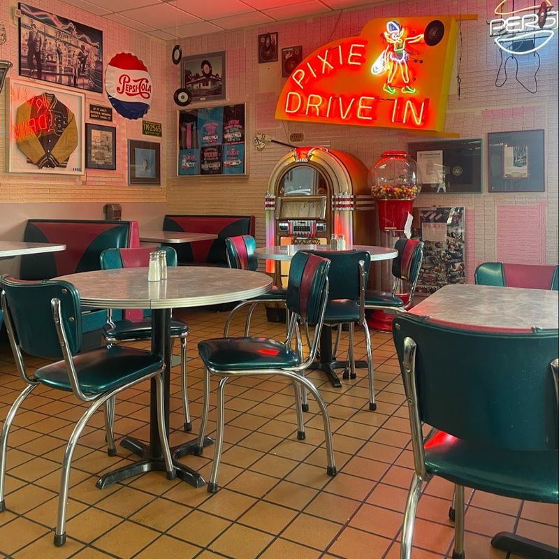 A First Look With Real 50s Drive-In Energy