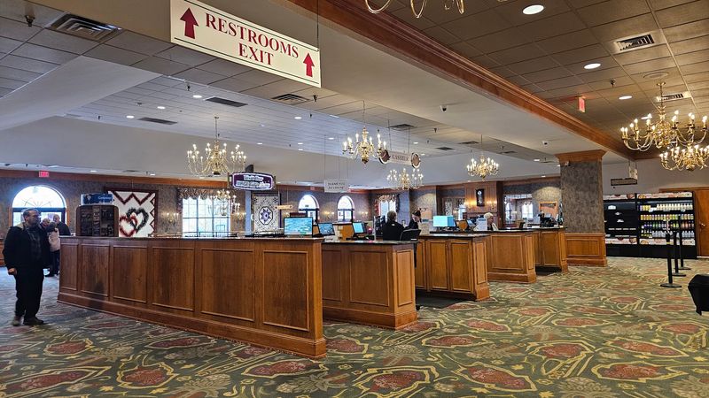 The Pennsylvania Buffet That Turns Dinner Into The Destination