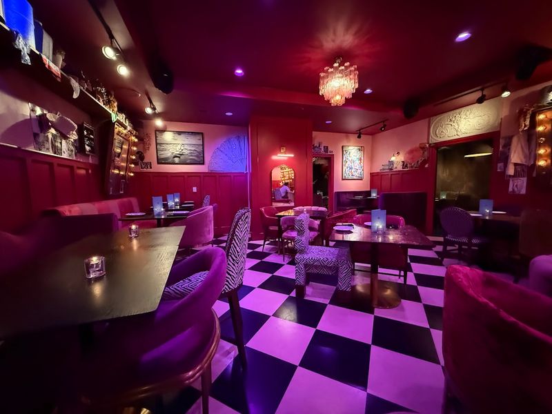 Italian-American Cuisine With a Psychedelic Twist