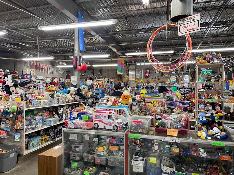 Vendor Variety Here Is Absolutely Staggering