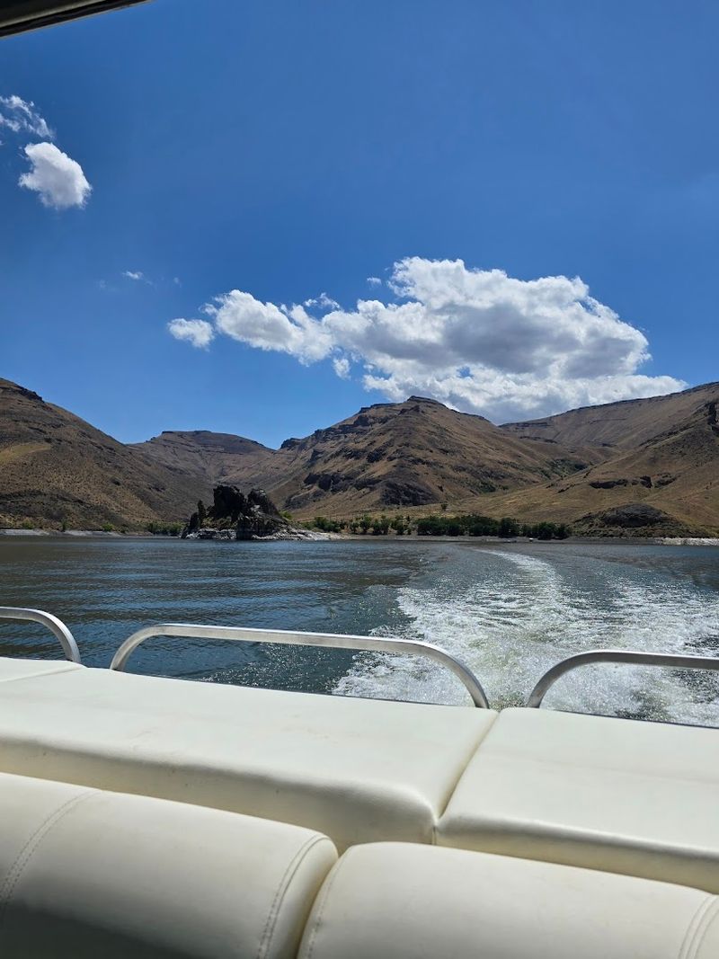 Boating the Reservoir: Open Water and Canyon Coves