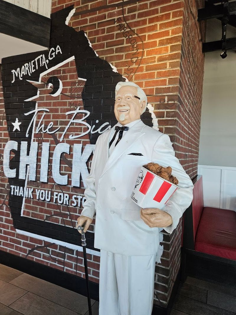 A Roadside Icon With More Personality Than Expected