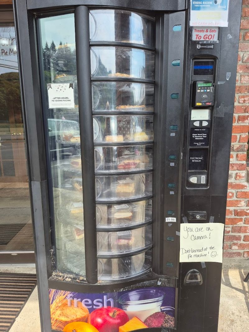 The 24-Hour Pie Vending Machine Is Exactly as Fun as It Sounds