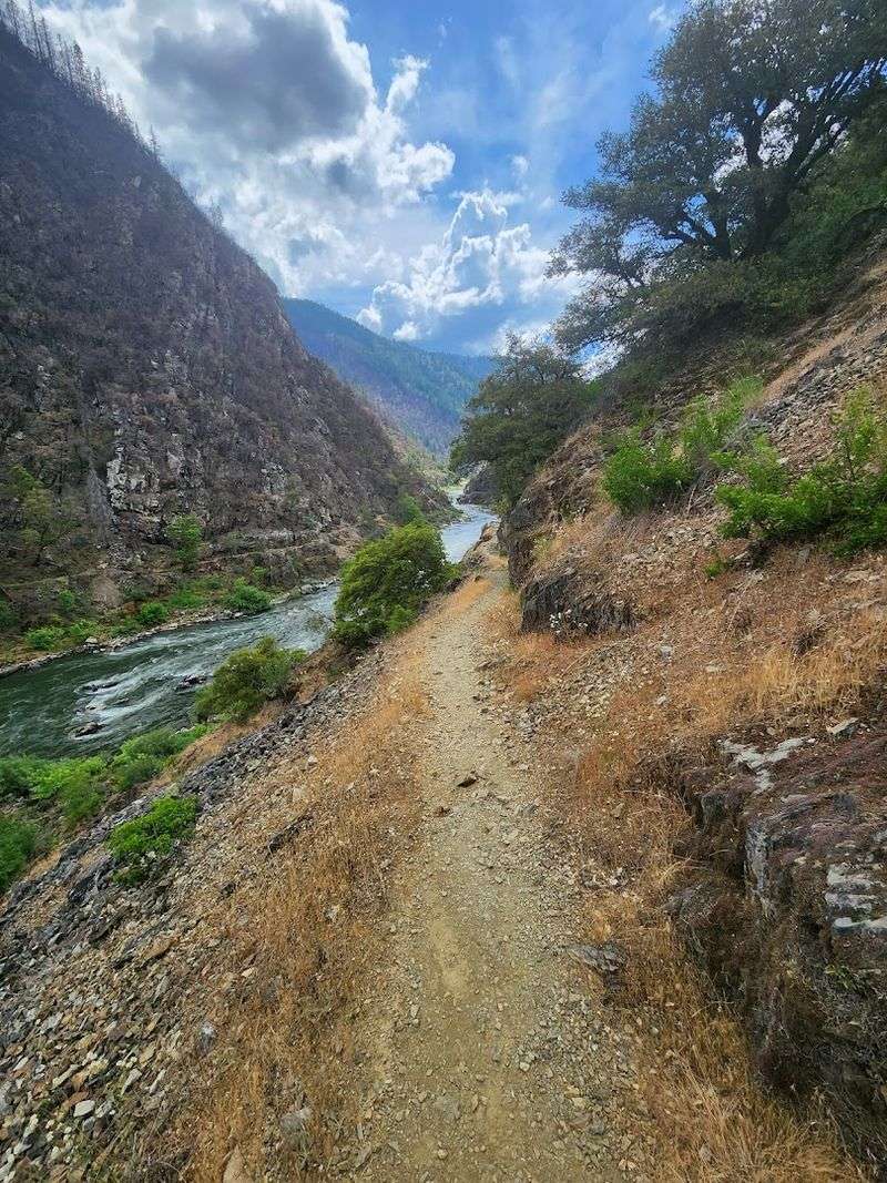 Rogue River Canyon Views That Will Stop You Cold