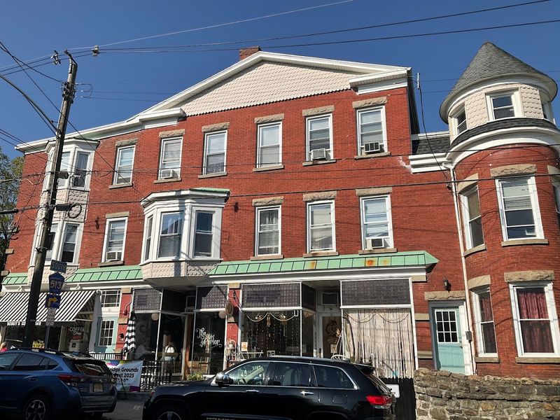 Small-Town Eats With a Surprisingly Big Heart