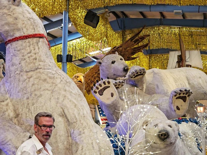 Thanksgiving Day Parade Floats Up Close
