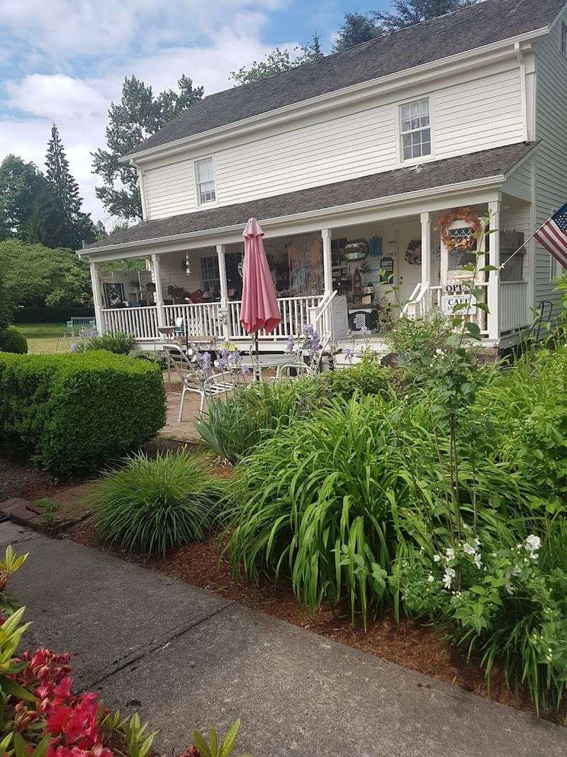 Antique Shops That Could Fill a Whole Weekend