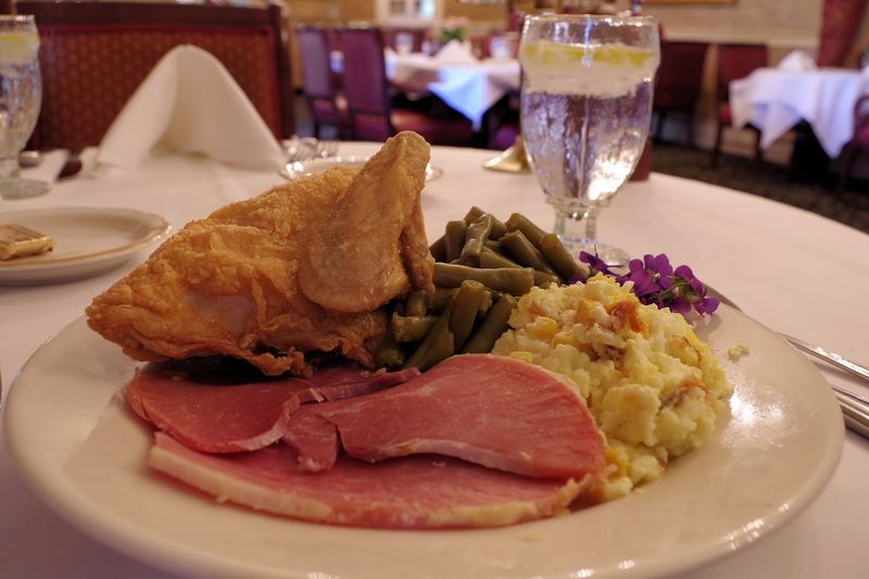 Why This Place Still Feels Like Kentucky Comfort Food Done Right