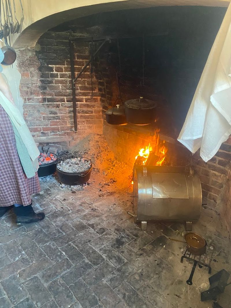 Hearth Cooking Activities and Tasting 18th-Century Food