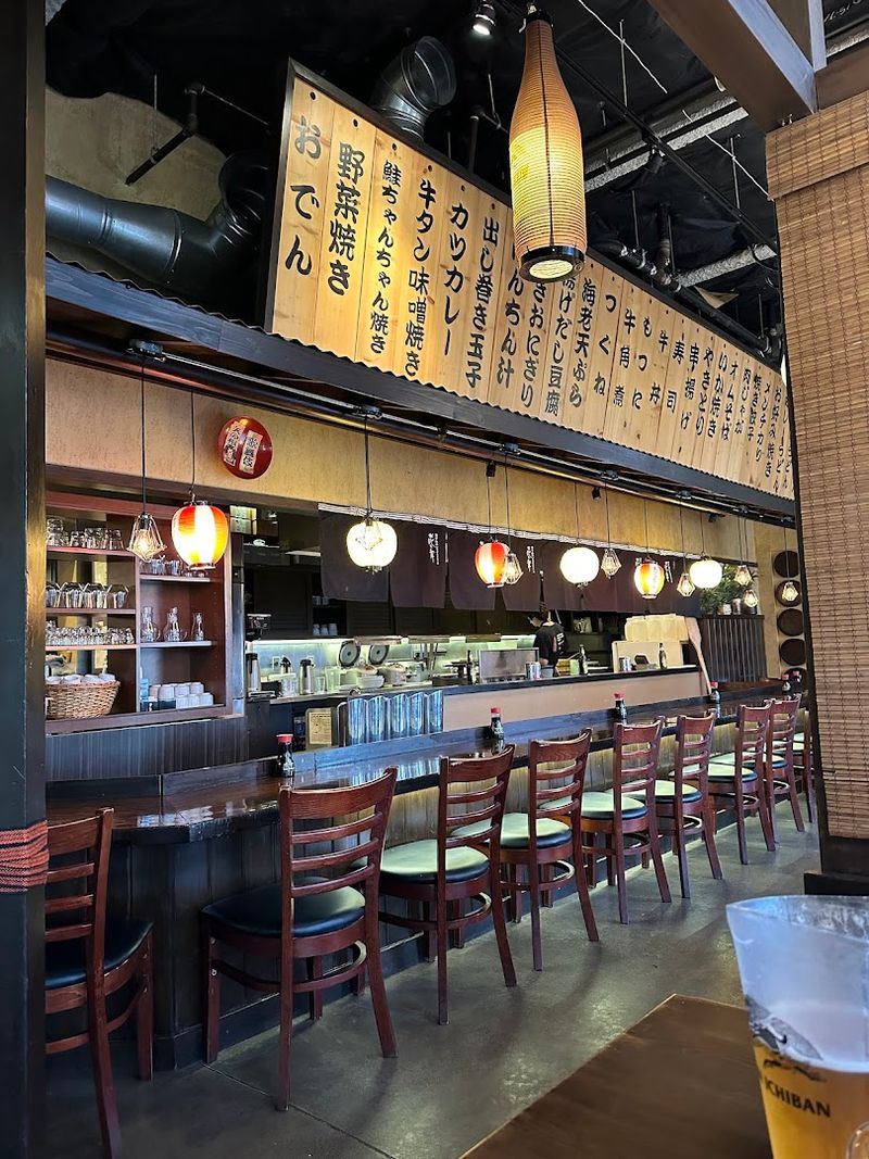 Happy Hour at Maru Is a Whole Event