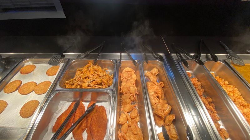 Fried Favorites And Seafood In Every Direction