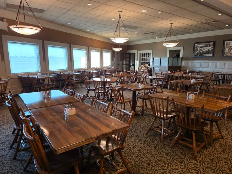 Why Locals And Travelers Keep Meeting In The Same Place