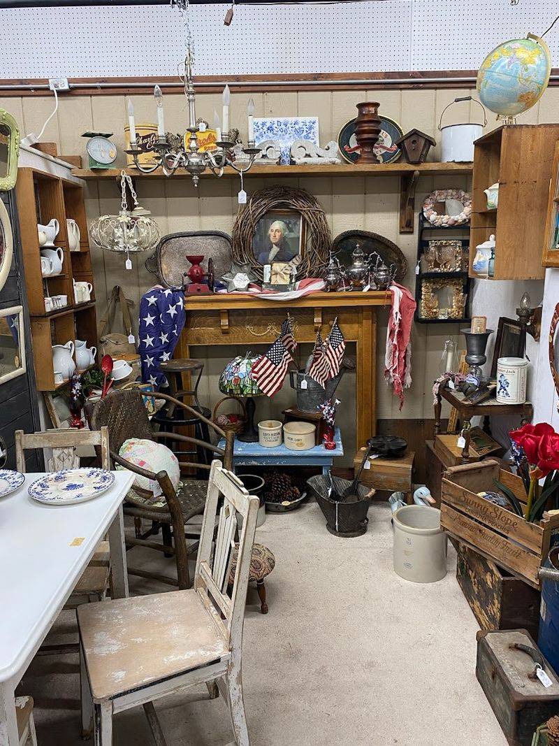 Vintage Finds And Small-Town Appeal Pull Equal Weight