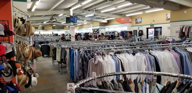 Clothes, Tech, And Surprise Wins Fight For Attention