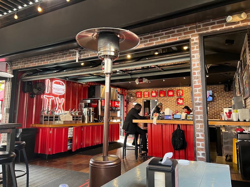 A Neighborhood Spot That Actually Feels Like One