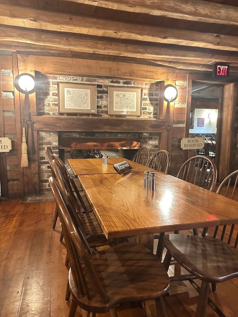 Period-Dressed Servers and Genuine Southern Hospitality