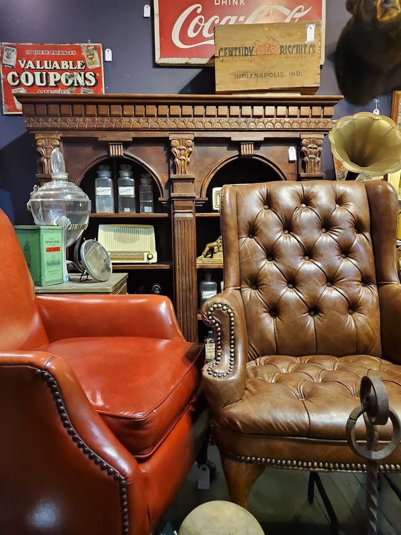 The Atmosphere Makes Browsing Feel Like an Experience, Not a Chore